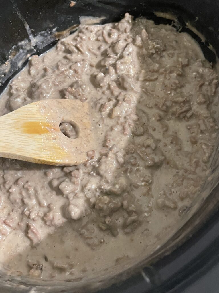 beef stroganoff in the slow cooker